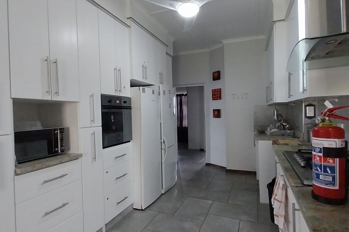 Modern 2 Bedroom unit to rent Manaba - Photo 4