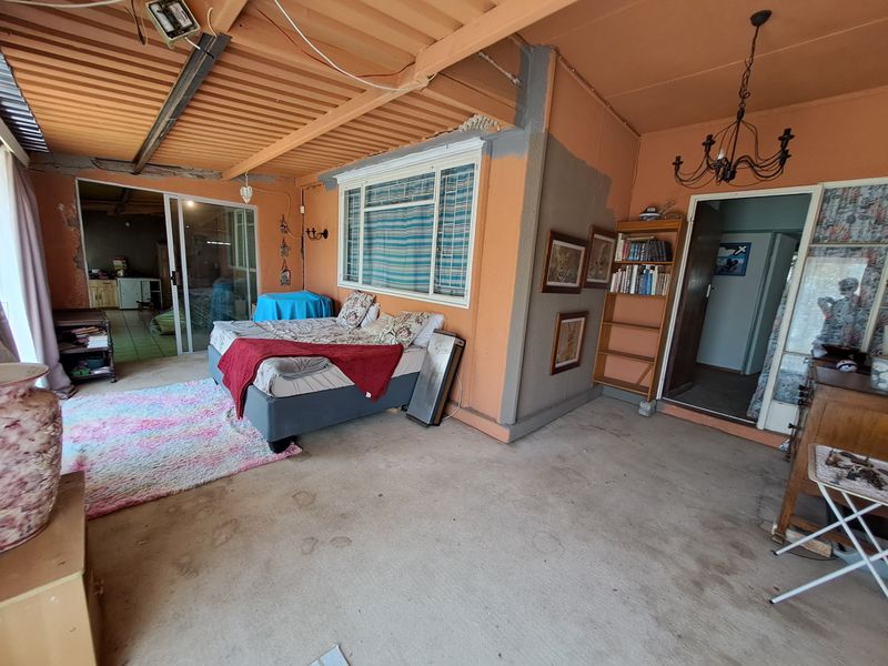 Charming Home in the Heart of Grootvlei – Ideal for Family Living! - Photo 6