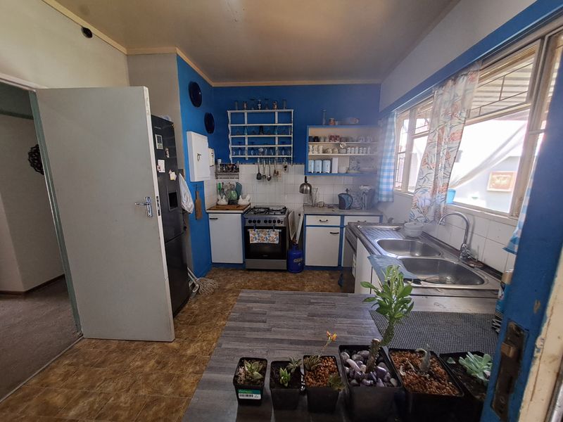 Charming Home in the Heart of Grootvlei – Ideal for Family Living! - Photo 3