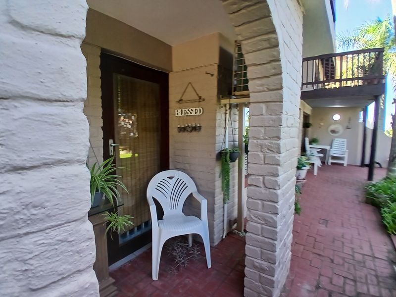 Neat Ground Floor Pet-Friendly Unit with Garden, Garage & Sea View Near Beach - Photo 10