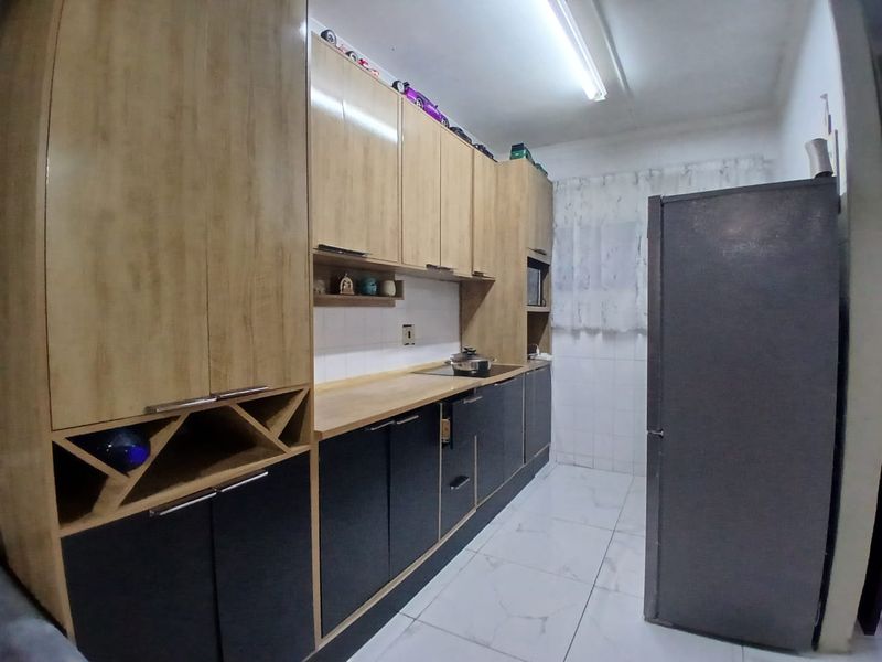 Neat 2 bedroom unit to rent in the heart of Uvongo - Photo 3