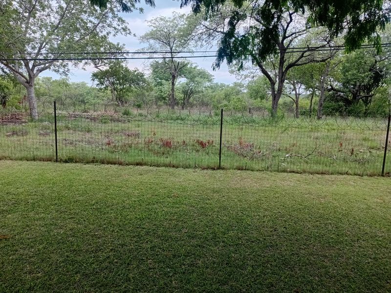 Timeless charm overlooking a wild life estate - Photo 4