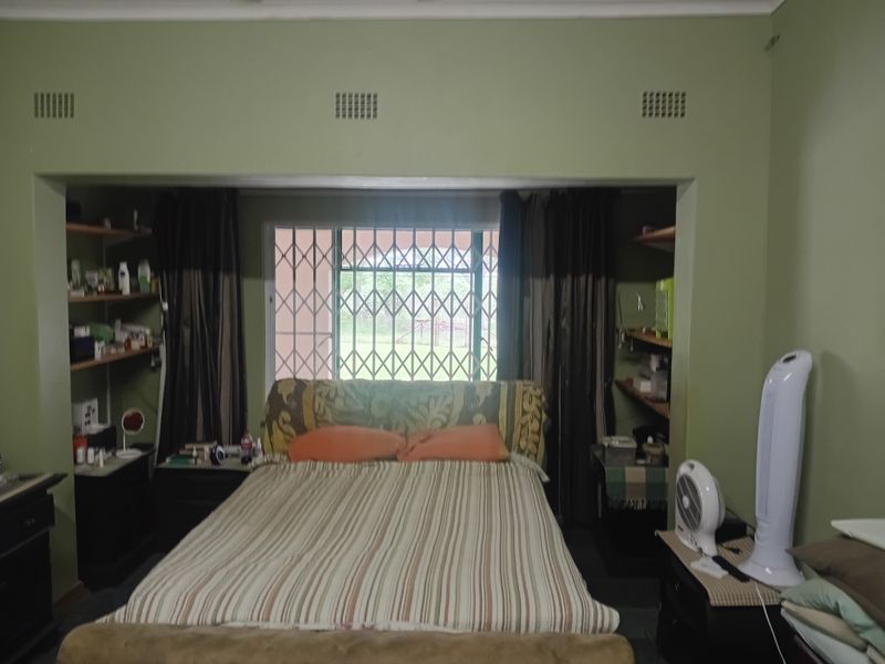 Timeless charm overlooking a wild life estate - Photo 10