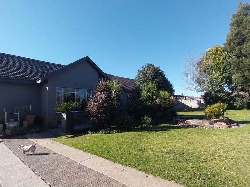 Spacious Family Home in Bethal - Photo 3