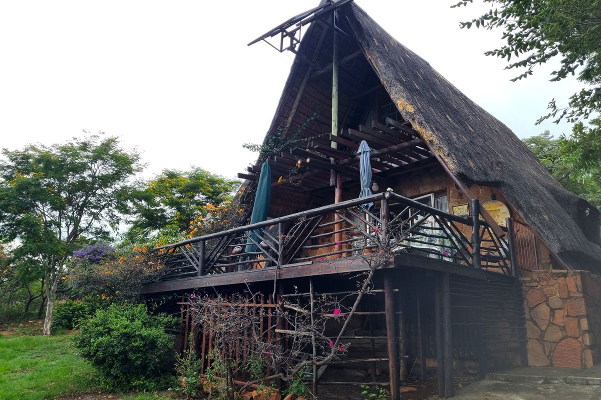 Utopia Nature Estate, Buffelspoort - AirBnB and Lifestyle Opportunity - Photo 5