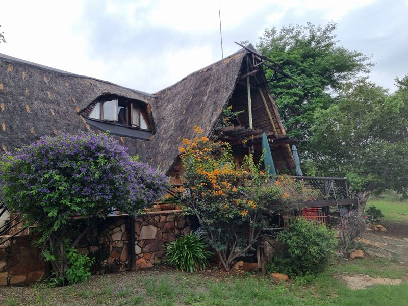 Utopia Nature Estate, Buffelspoort - AirBnB and Lifestyle Opportunity - Photo 7