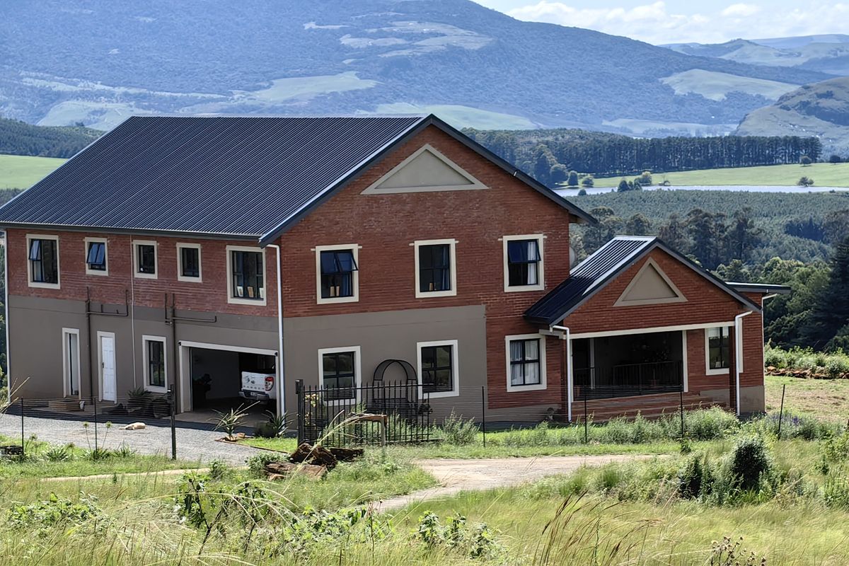 23Ha Income-Generating Lifestyle Property with Stunning Karkloof Valley Views - Photo 4