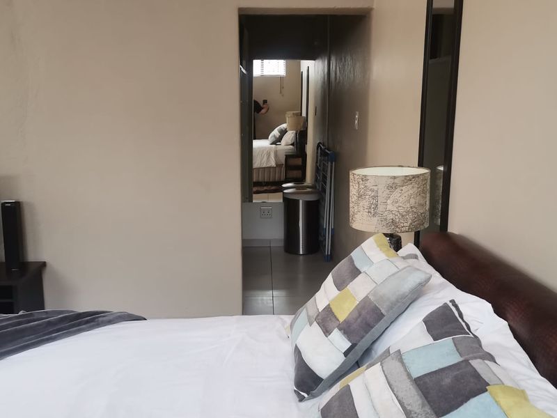 Modern fully furnished cottage in Glenanda to rent - Photo 7