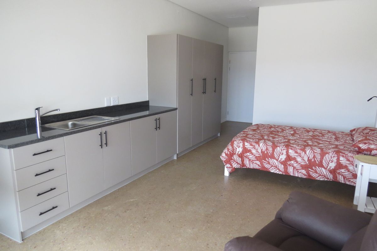 Units at Carewell Stilbaai Sub-acute hospital up for grabs - Photo 4