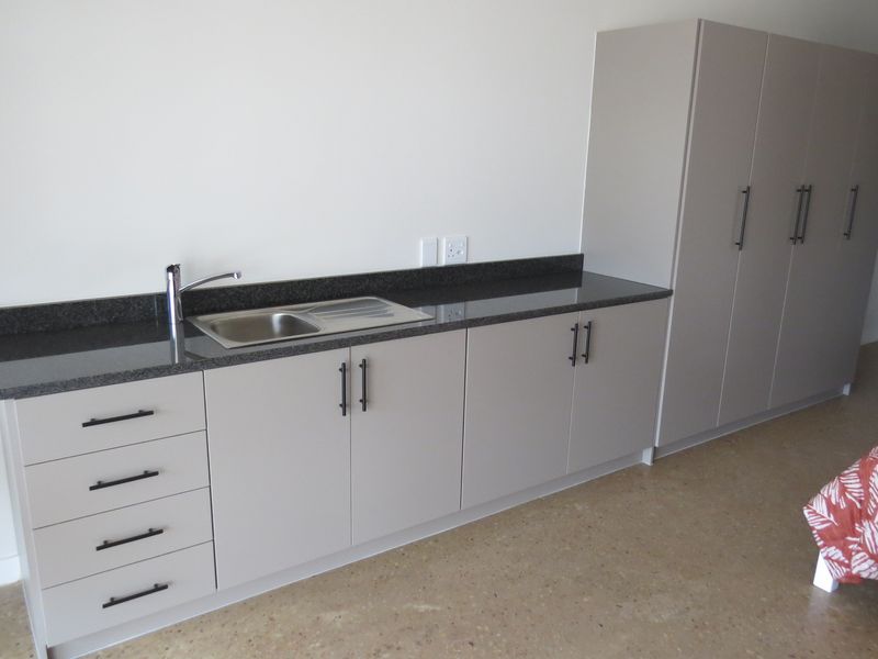 Units at Carewell Stilbaai Sub-acute hospital up for grabs - Photo 5