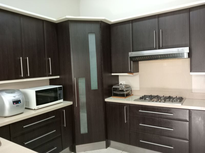 Dream Family Home in Vanes Estate! - Photo 8