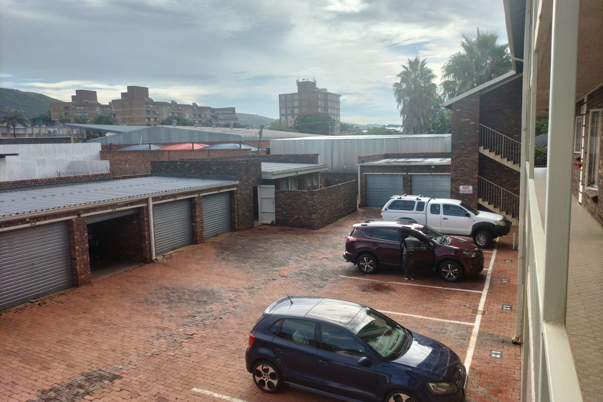 Lock-Up-and-Go Living: Perfect for Families or Investors! - Photo 3