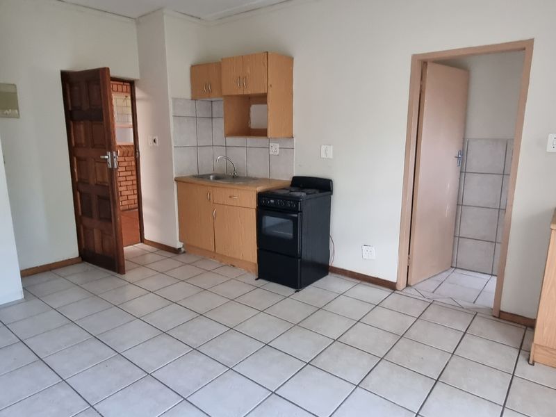 Adorable & Cozy Studio Unit - Photo 6