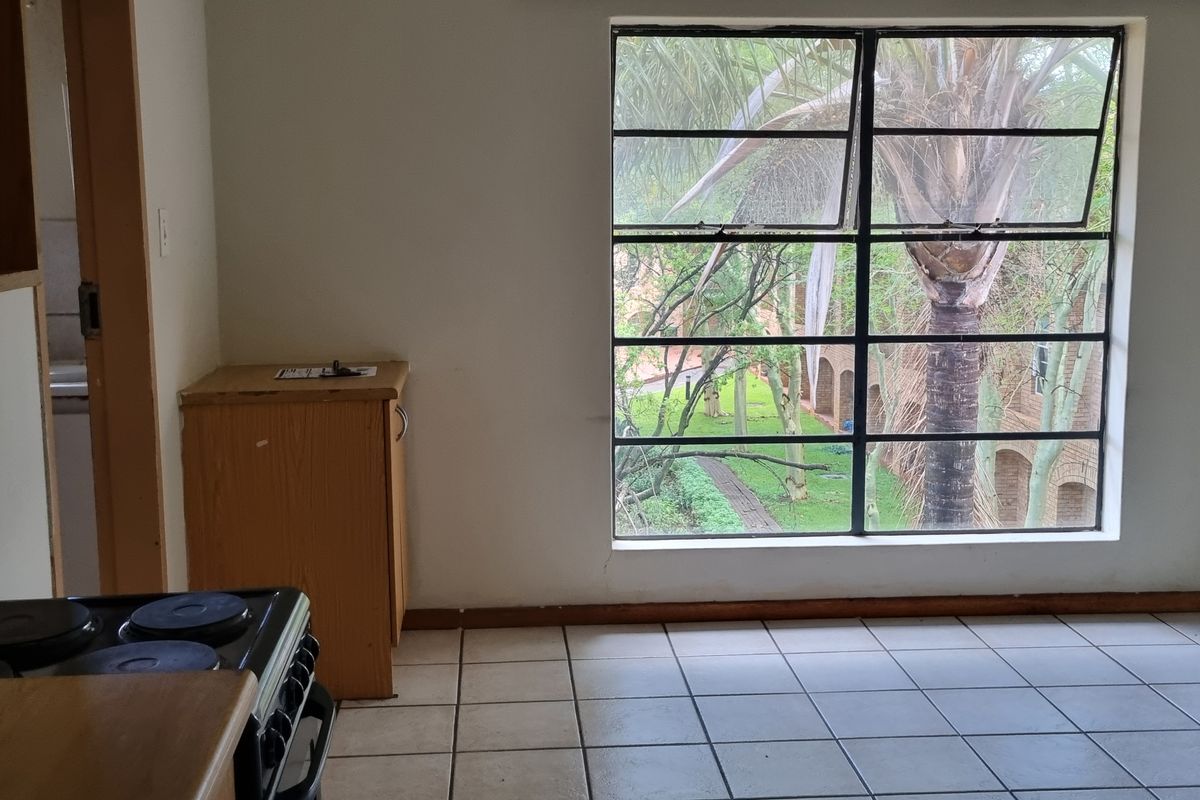 Adorable & Cozy Studio Unit - Photo 3