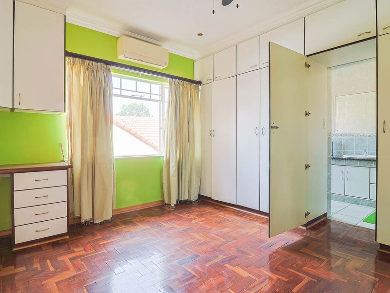 Attractive Family Home with Rental Income Potential and Home Office - Photo 8