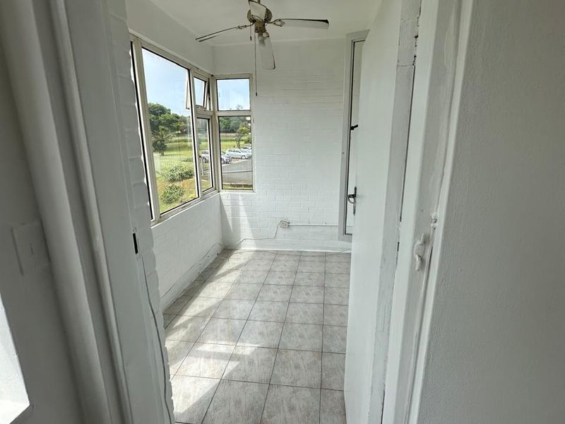 Flat To Rent in The Bluff - Photo 9