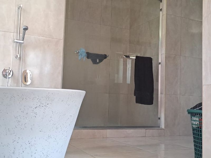 Worry free secure estate lifestyle - Photo 5