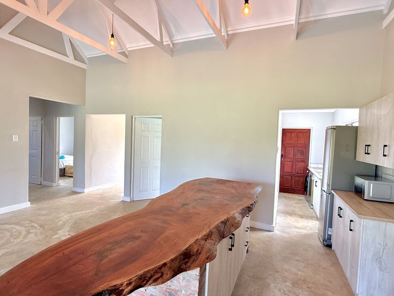 Move-In Ready Home with Modern Charm - Photo 8