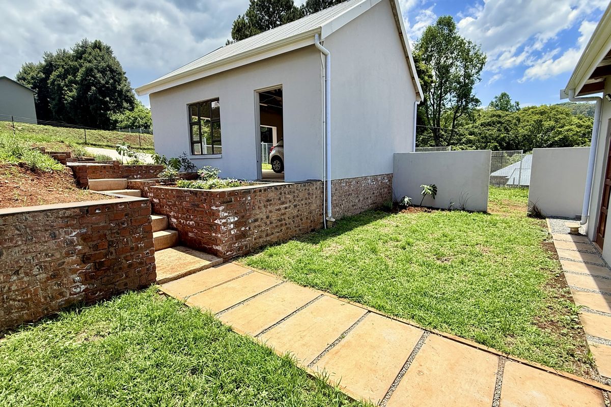 Move-In Ready Home with Modern Charm - Photo 3