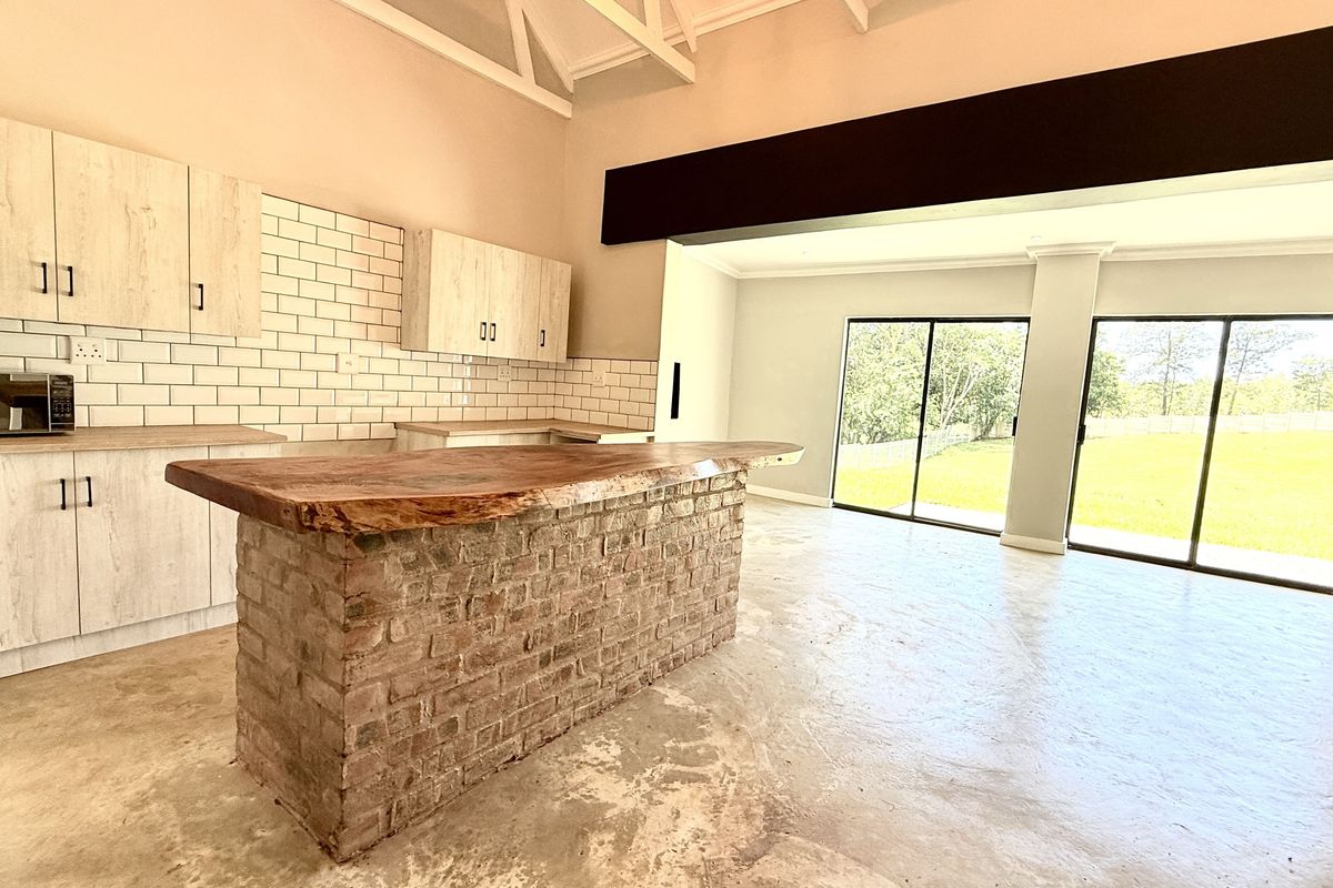 Move-In Ready Home with Modern Charm - Photo 5