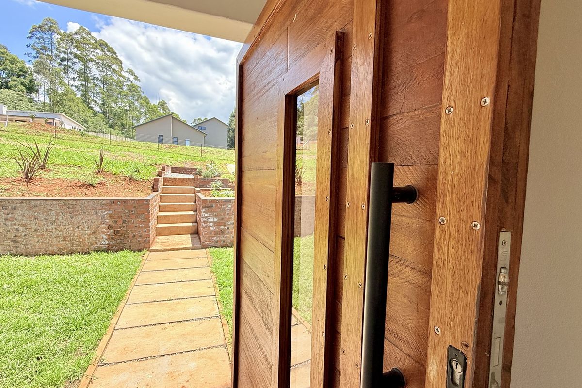 Move-In Ready Home with Modern Charm - Photo 4