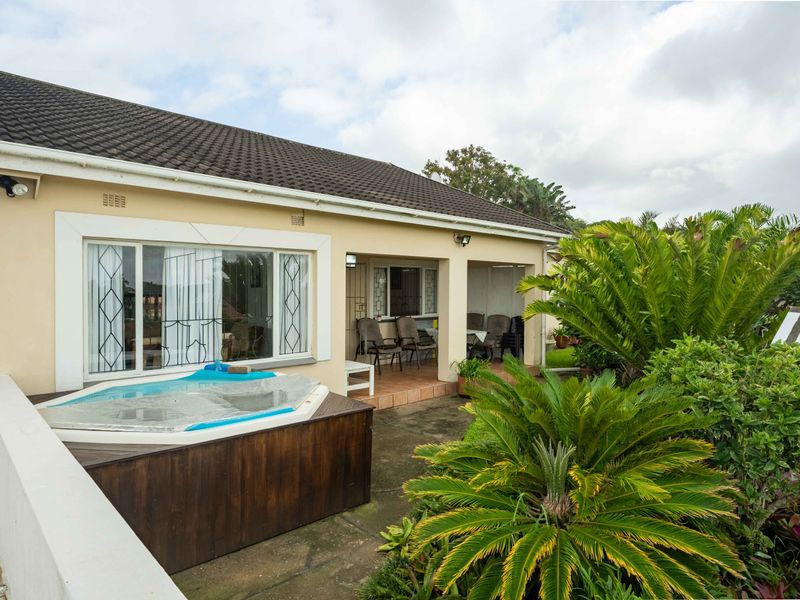 Wake to sea views - Photo 2