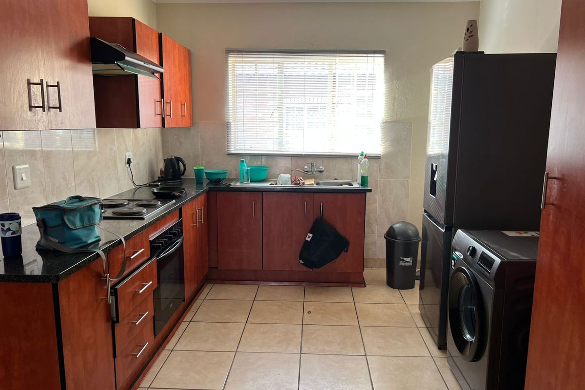 Move in Ready! - Photo 4