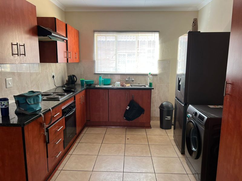 Move in Ready! - Photo 4