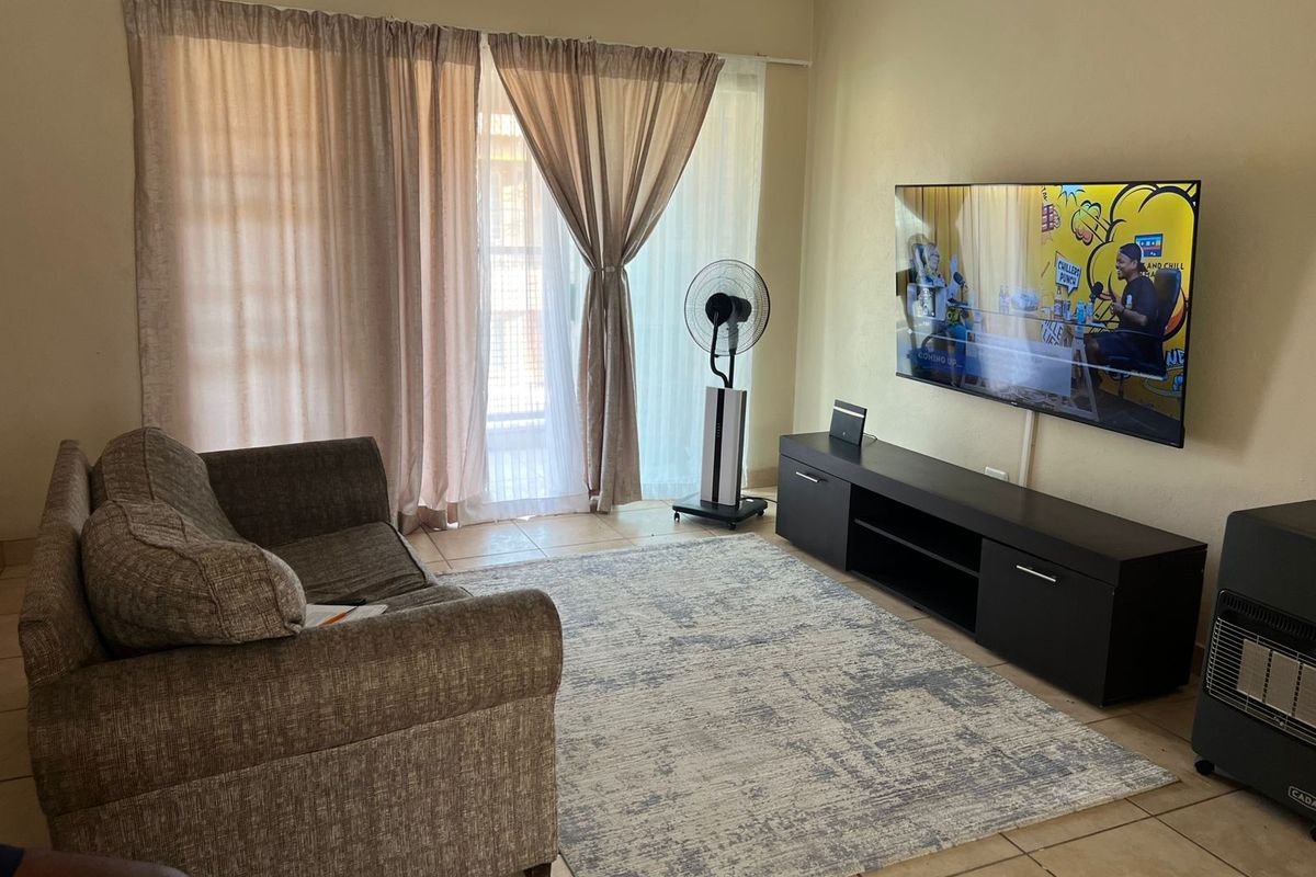 Move in Ready! - Photo 2