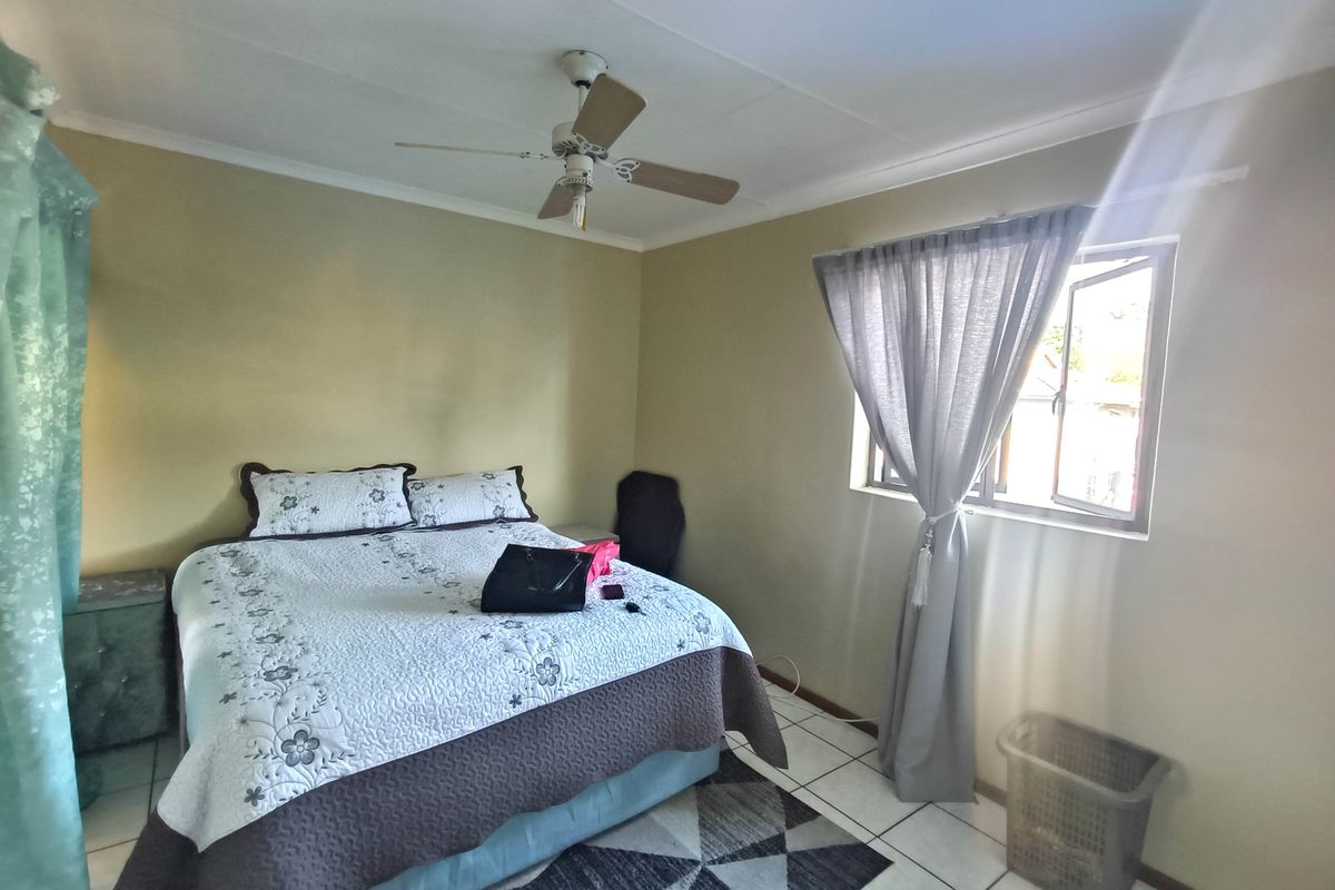 Coastal Comfort in the Heart of Meerensee - Photo 4