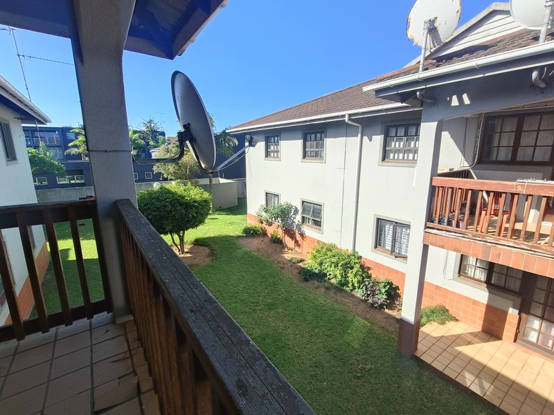 Coastal Comfort in the Heart of Meerensee - Photo 5