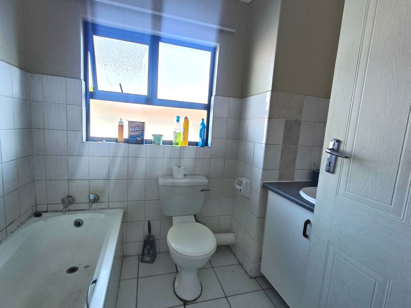 Coastal Comfort in the Heart of Meerensee - Photo 9