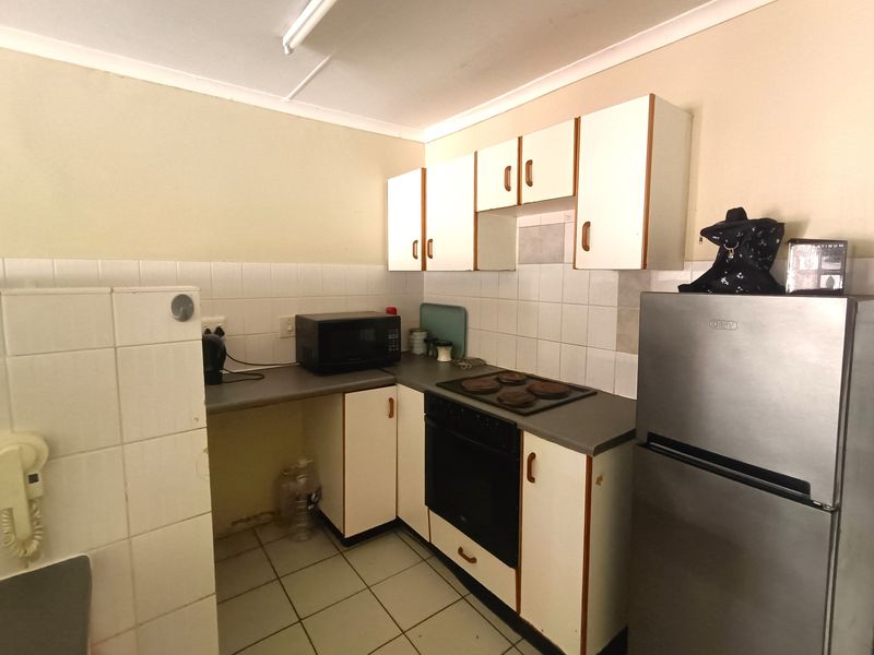 Coastal Comfort in the Heart of Meerensee - Photo 2