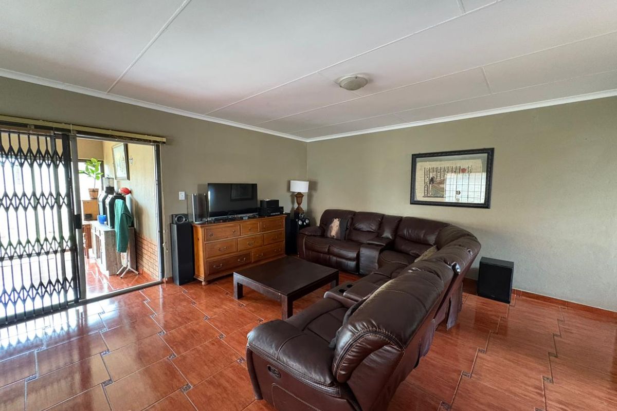 Most Popular!! - Photo 3