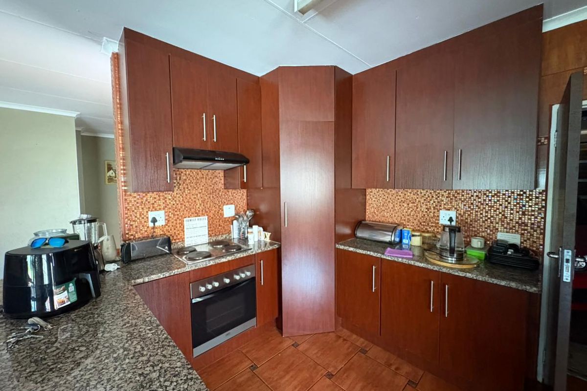 Most Popular!! - Photo 5