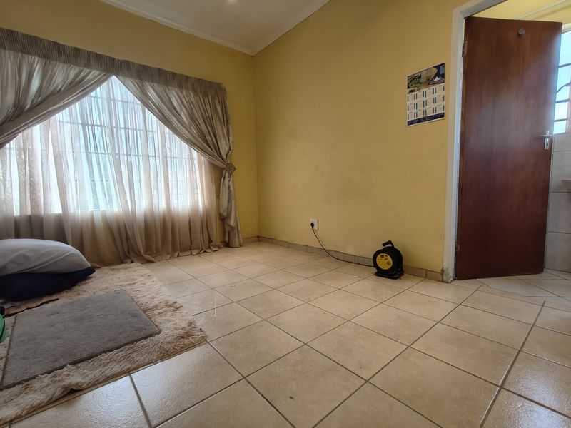 Snag This Gem Before It’s Gone! - Photo 9