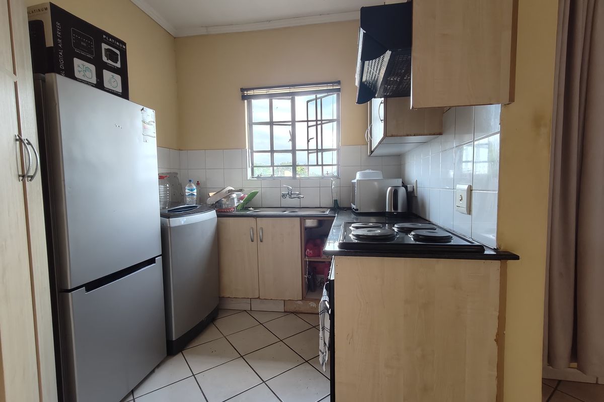 Snag This Gem Before It’s Gone! - Photo 4