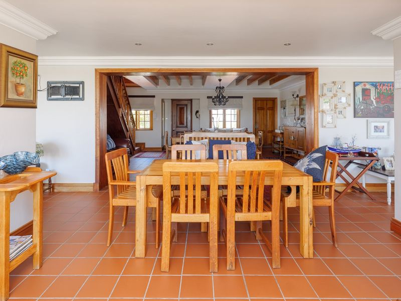 Magnificent Home with Superior Quality Finishes in Arniston - Photo 7