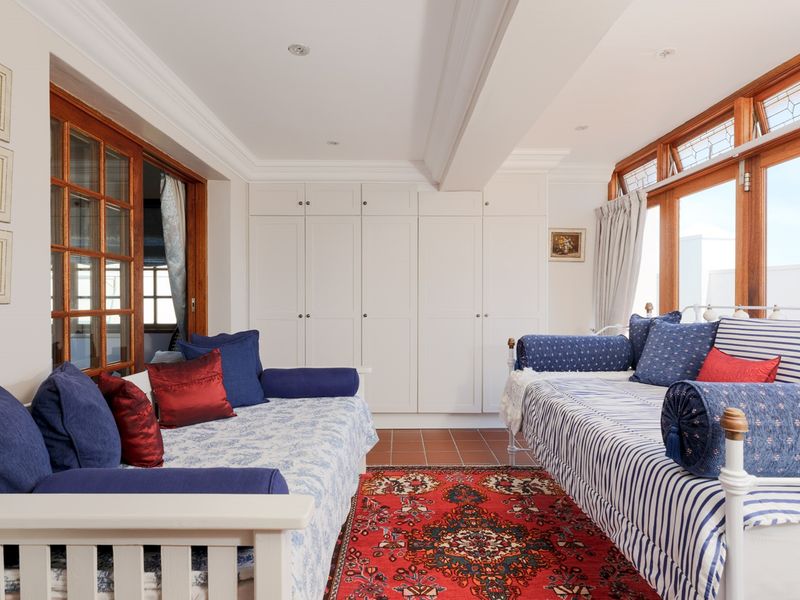 Magnificent Home with Superior Quality Finishes in Arniston - Photo 6