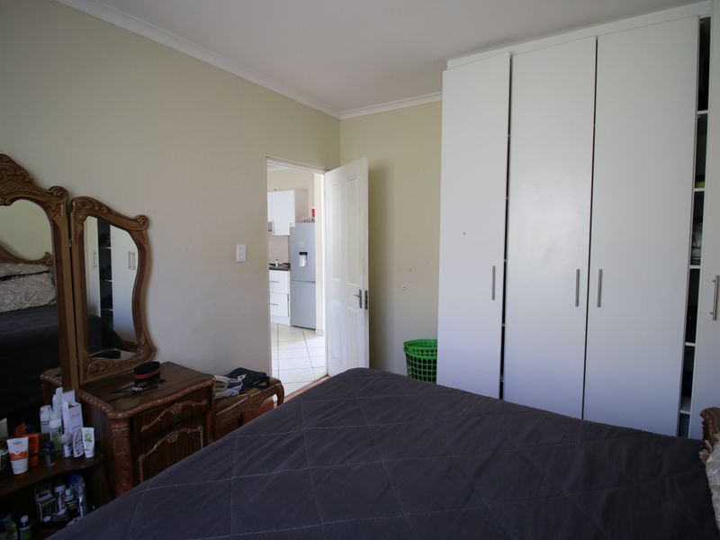 Neat and secure and a prime location! - Photo 8