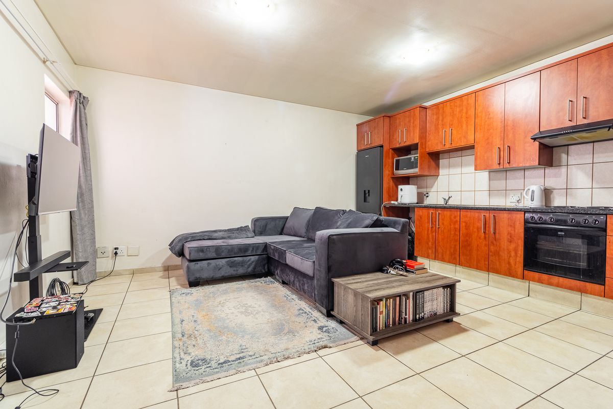 Modern Ground-Floor 1-Bedroom Apartment – Ideal Investment or First Home - Photo 4