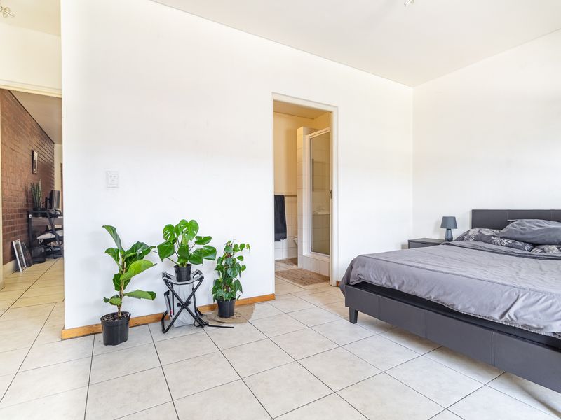 Modern Ground-Floor 1-Bedroom Apartment – Ideal Investment or First Home - Photo 9