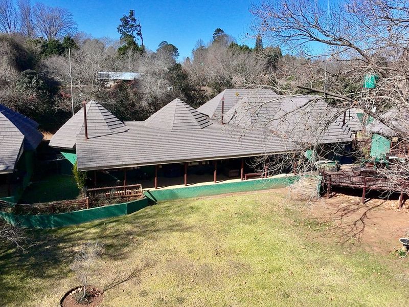 Stunning 3-Bedroom home with Cottage Office, and 4 Car Garage in Rosetta - Photo 2