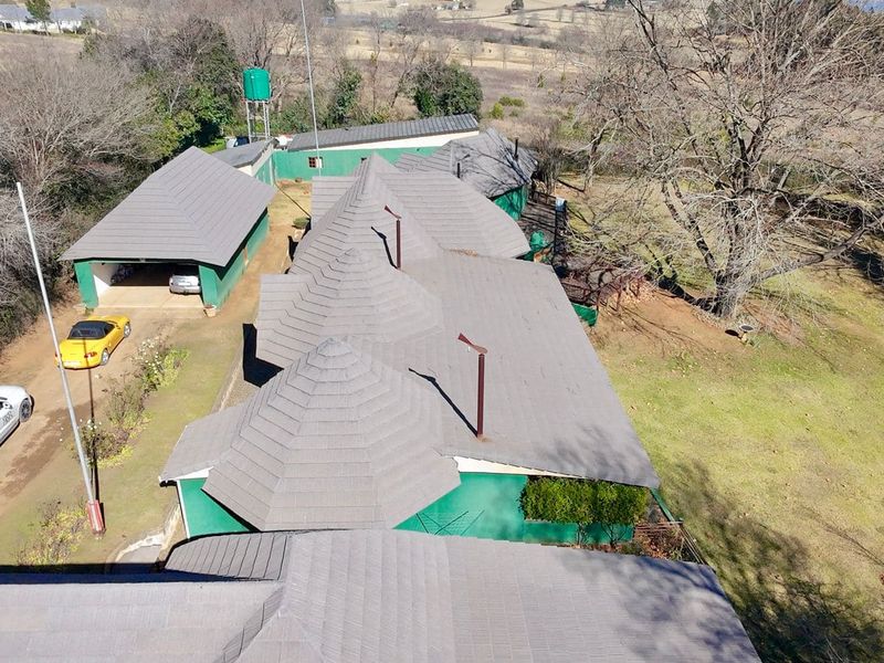 Stunning 3-Bedroom home with Cottage Office, and 4 Car Garage in Rosetta - Photo 6