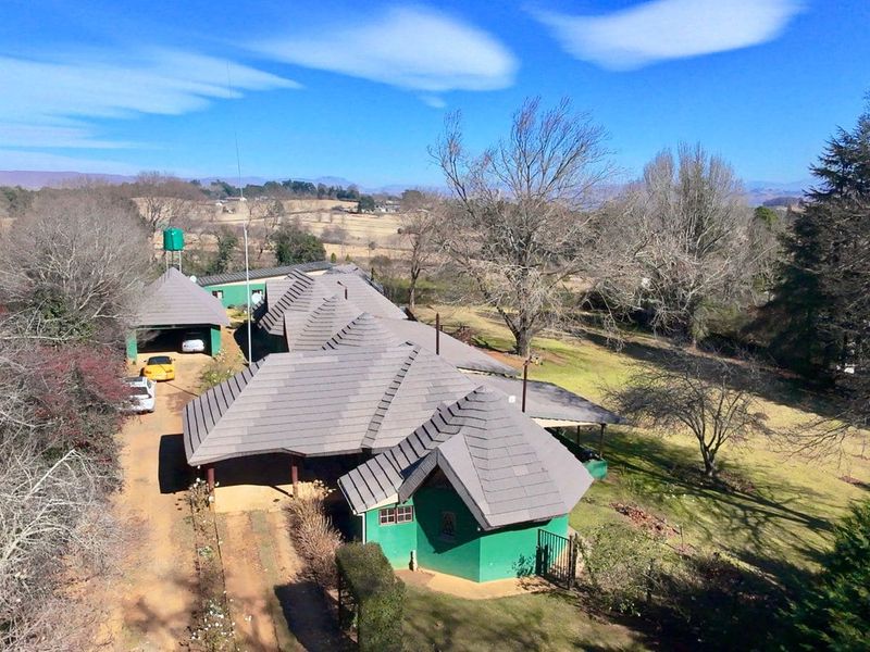 Stunning 3-Bedroom home with Cottage Office, and 4 Car Garage in Rosetta - Photo 5