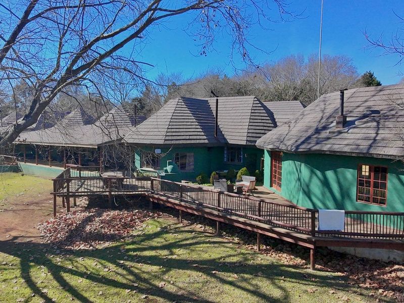 Stunning 3-Bedroom home with Cottage Office, and 4 Car Garage in Rosetta - Photo 3