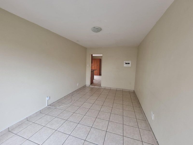 Sole mandate - 2-bedroom unit close to town with garage - Photo 10