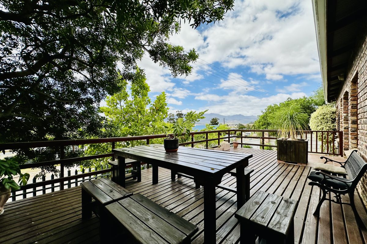 An income producing gem in the quiet lower avenues - Photo 2