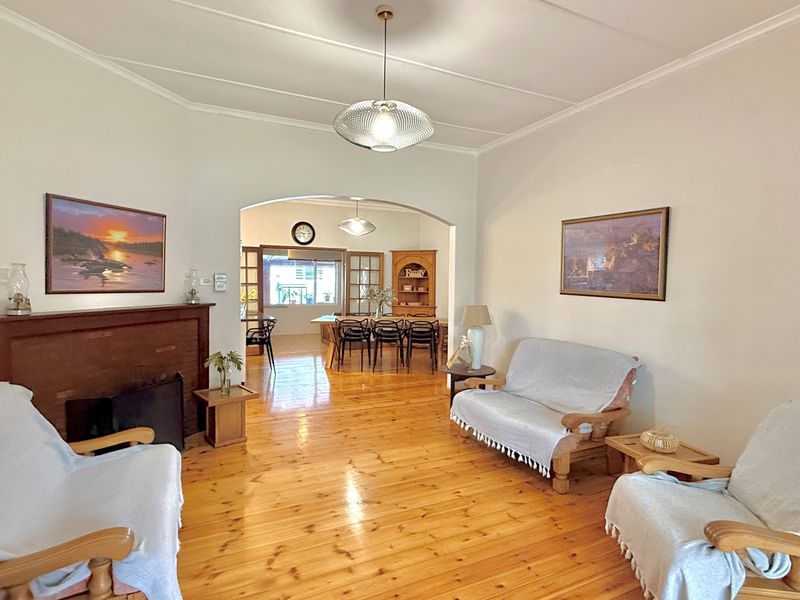 Beautifully Renovated Home in Clarendon – With Granny Flat! - Photo 9