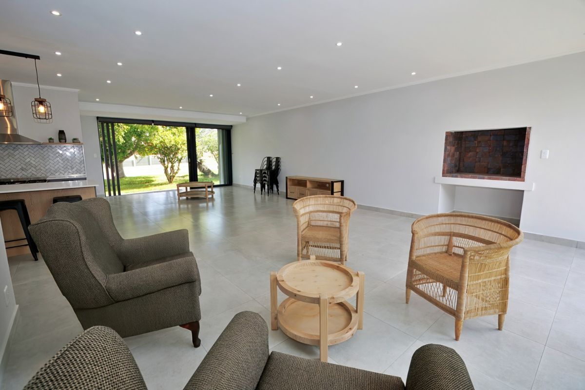 Stylish, Spacious, and Ready to Move In! - Photo 2